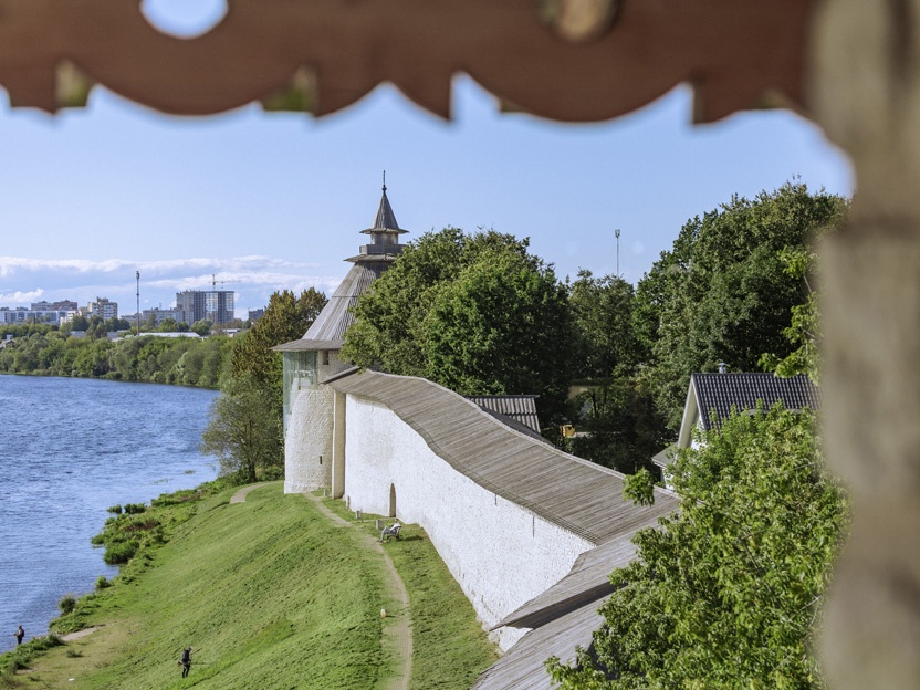 СПб: Большая Псковская энциклопедия на "Ласточке" (4 дня)