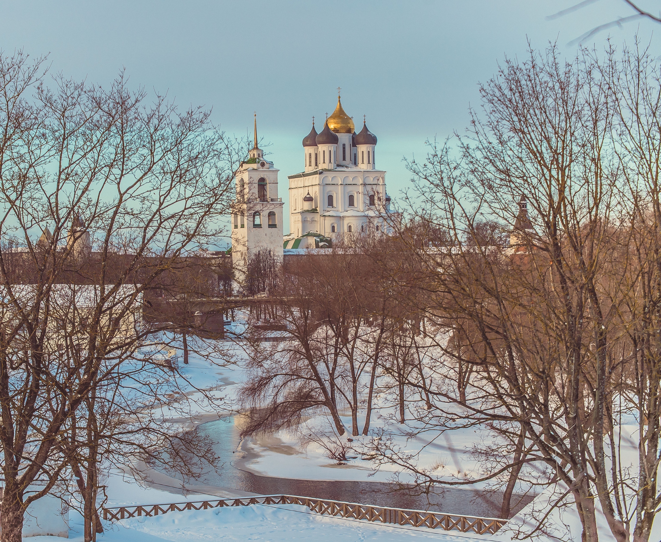 Новогодняя пешеходная экскурсия по Кремлю и центру города Новогодняя пешеходная экскурсия по Кремлю и центру города
