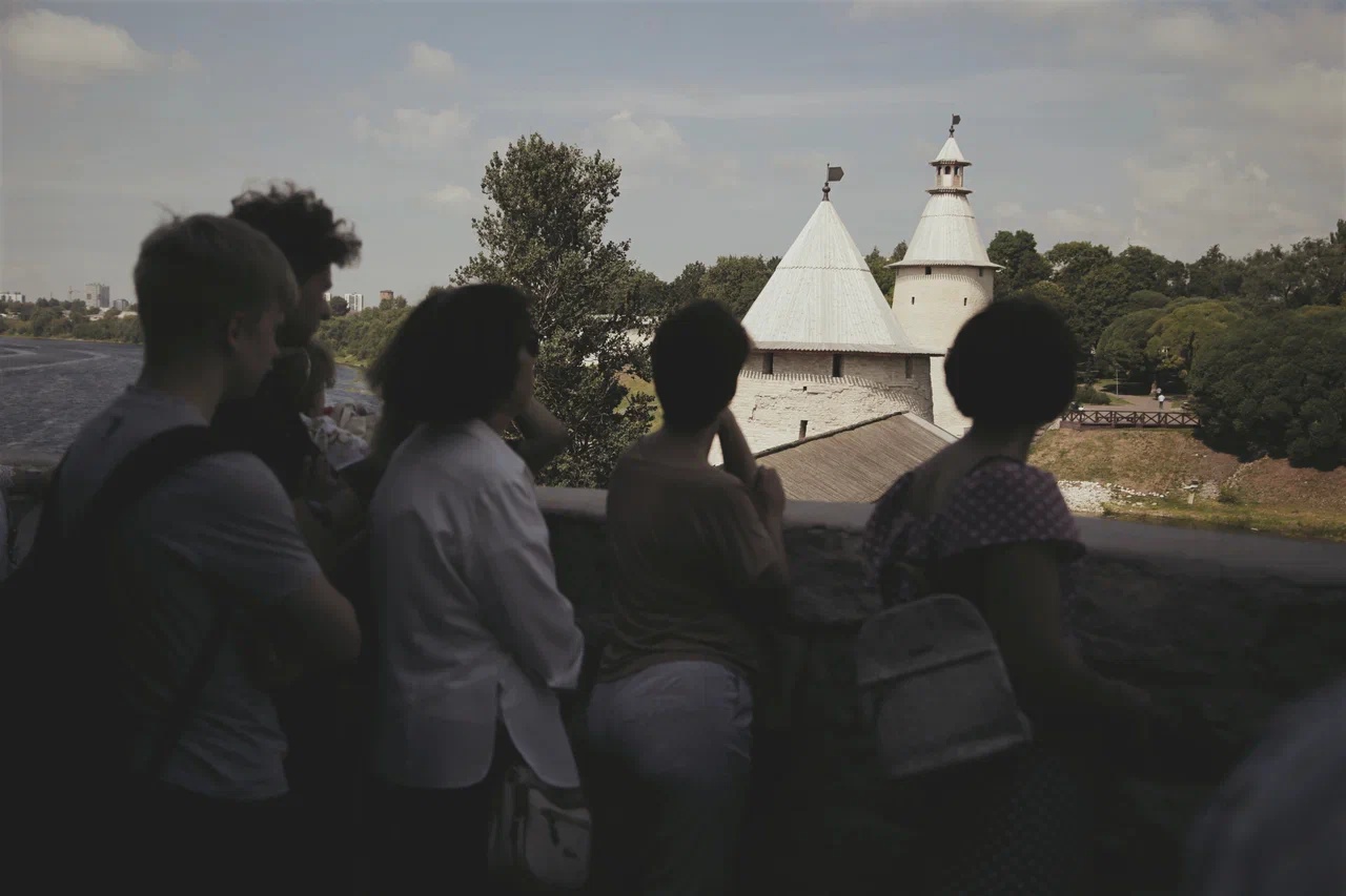 Туризм в Пскове Фотография туристов в Пскове