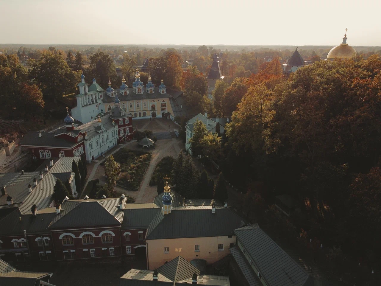 Вид на Печоры Печоры на майские праздники